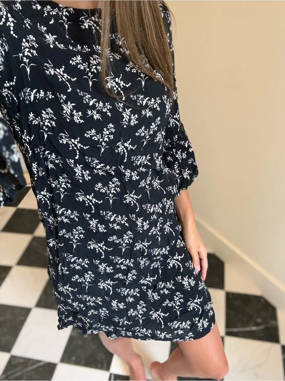 H&M floral Mini black & White dress - Picture 7 of 9